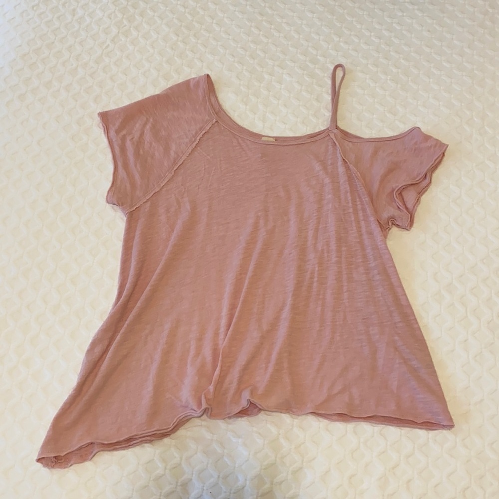 Small We are the Free Pink Top